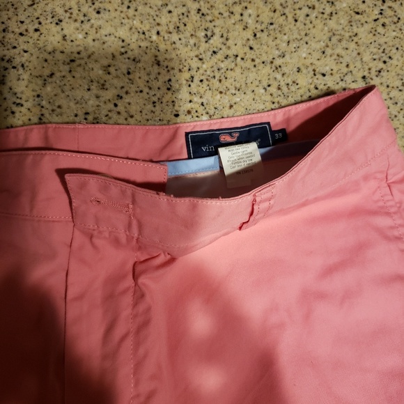 Vineyard Vines SZ 33 club shorts - Picture 3 of 3